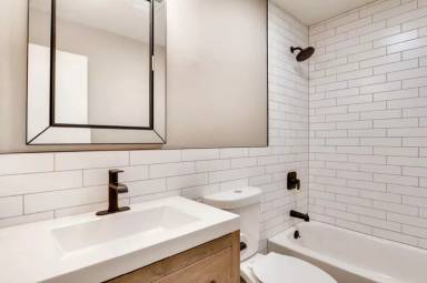 Main picture of 1222 Saint Paul St