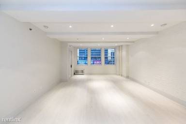 Main picture of 43 W 27th St