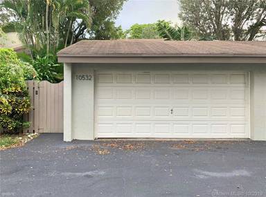 Main picture of 10532 SW 112th Ave