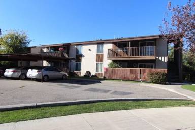 Main picture of 1440 Vega Cir
