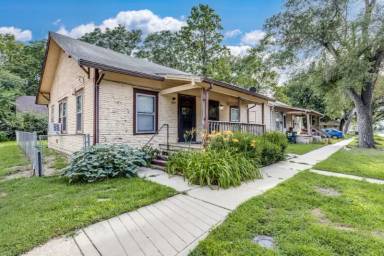 Main picture of 207 W Morris St