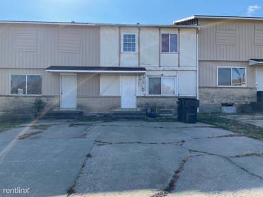 Main picture of 731 SE Hackberry Dr