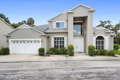 Main picture of 211 River Village Dr