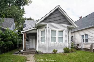 Main picture of 748 N Warman Ave