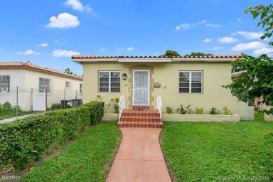 Main picture of 261 SW 48th Ct