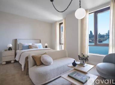 Main picture of 470 Kent Ave