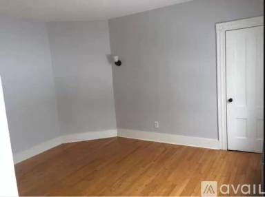 Main picture of 21 Fales St