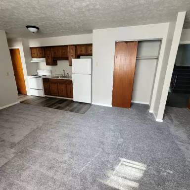 Main picture of 1804 Woodlawn Ave NW