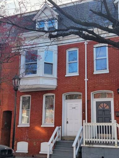 Main picture of 330 W Philadelphia St