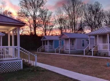 Main picture of 11 Cottage Grove Dr