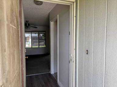 Main picture of 7874 Golden Field Way