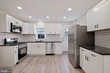 Main picture of 431 Winton St