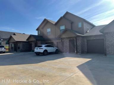 Main picture of 8691 Ellis Dr