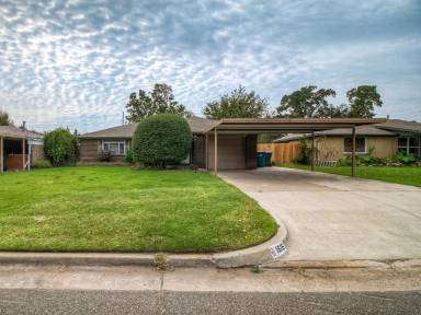 Main picture of 1616 SW 63rd St