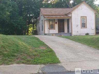 Main picture of 145 Cole St NE