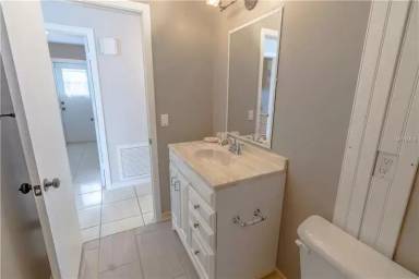 Main picture of 8009 Cascadas Ave