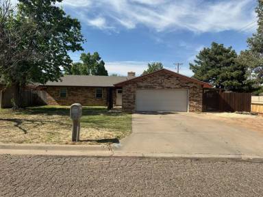 Main picture of 3724 Tom Watson Dr