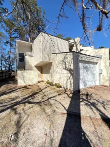 Main picture of 3134 Tyndall Dr