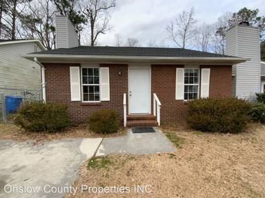 Main picture of 101 - 103 Brenda Dr