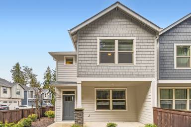 Main picture of 13702 NW 7th Ave