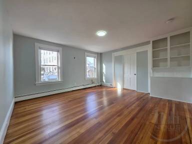 Main picture of 408 Winter St