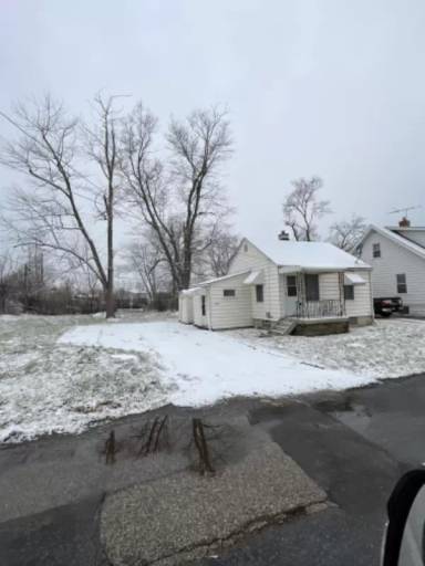 Main picture of 1536 E 289th St