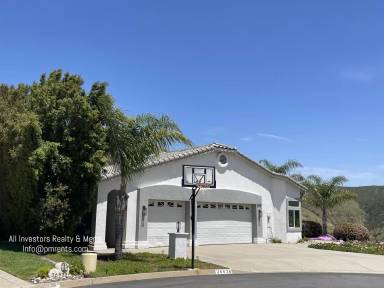 Main picture of 26538 Bellbottom Way