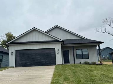 Main picture of 858 W Main St
