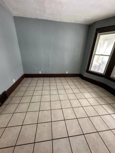 Main picture of 3245 N 24th Pl