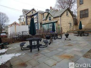 Main picture of 60 College Ave