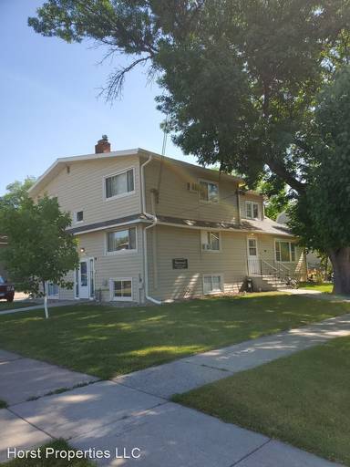 Main picture of 1017 13th Ave N