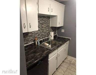 Main picture of 103 Grove St