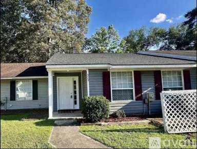 Main picture of 323 Somerset Dr
