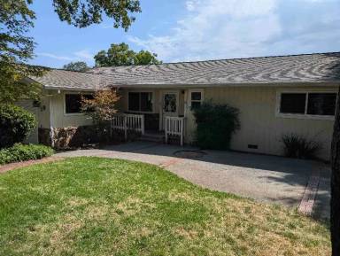 Main picture of 19 Apache Cir