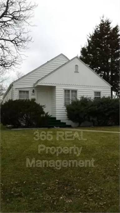 Main picture of 2203 9th Ave