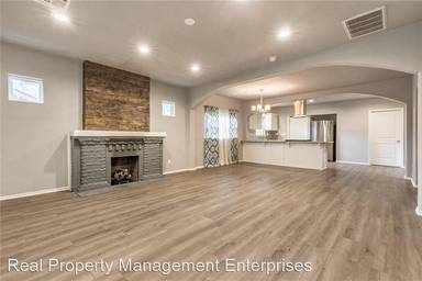 Main picture of 2929 NW 18th St