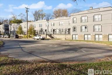 Main picture of 2827 Ashland Ave