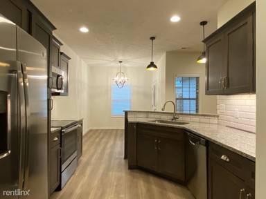 Main picture of Golden Park Duplexes & Townhomes