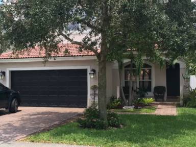 Main picture of 3755 SW 50th St