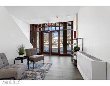 Main picture of 1137 Washington St