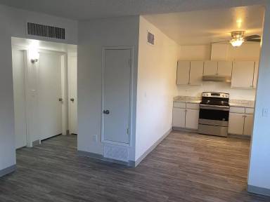 Main picture of 2886 N Sparkman Blvd