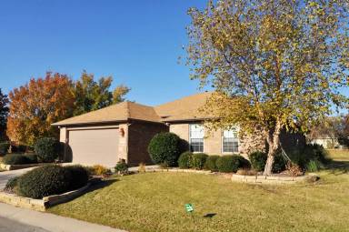 Main picture of 9508 Lindenwood Trl