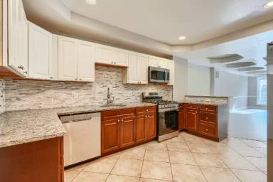 Main picture of 2514 Jefferson St