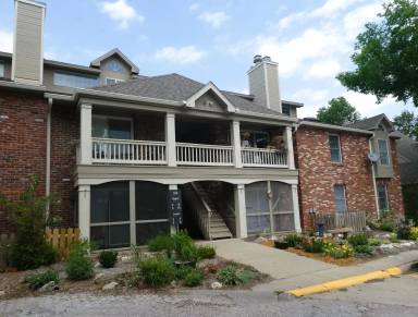 Main picture of 100 E Green Meadows Rd