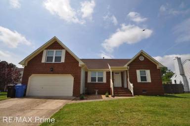 Main picture of 3209 Holly Ridge Ct