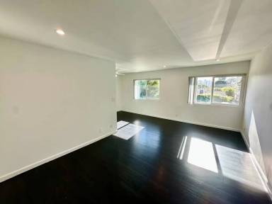 Main picture of 3950 Inglewood Blvd