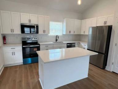 Main picture of 1 Blake St