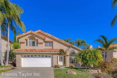 Main picture of 1674 Pinnacle Way