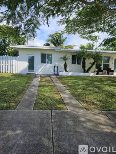 Main picture of 3761 SW 32nd Ct