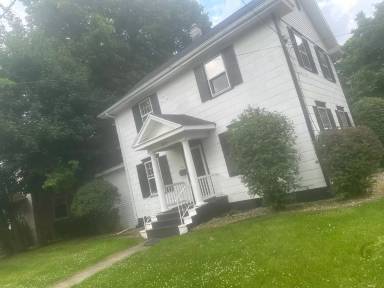 Main picture of 615 W Morrell St